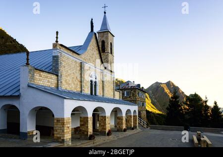 Kirche von Sant'Anna (Saint Anne) in Vinadio: Piemont, Italien. Es ist das höchste Heiligtum Europas: 2035 Meter über dem Meeresspiegel in den Martime Alpen Stockfoto