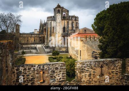 Das Kloster christi, alte templer-Festung und Kloster in Tomar, Portugal, von außen gesehen Stockfoto