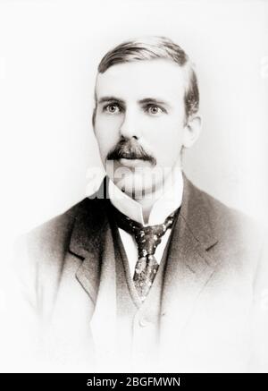 Ernest Rutherford, 1. Baron Rutherford of Nelson, 1871 - 1937. In Neuseeland geborene britische Physikerin. 1908 Nobelpreisträger für Chemie. Bekannt als Vater der Kernphysik. Nach einer Fotografie veröffentlicht um 1908. Stockfoto