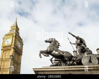 Boudica mit Big Ben im Hintergrund, London, Großbritannien Stockfoto