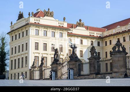 Leere Prager Burg während der Quarantäne Stockfoto