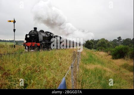 Die '31806' nähert sich dem Bewdley Tunnel mit einem Zug nach Kidderminster. Stockfoto