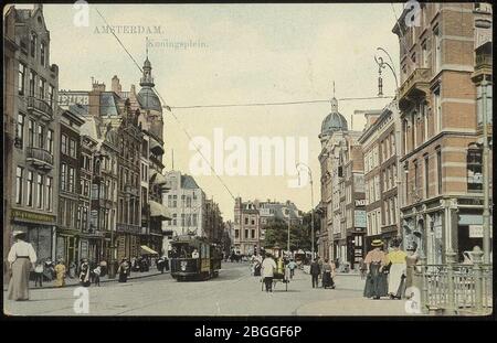 Het Koningsplein gezien naar het Singel en de ingang van de Heiligeweg, Stockfoto