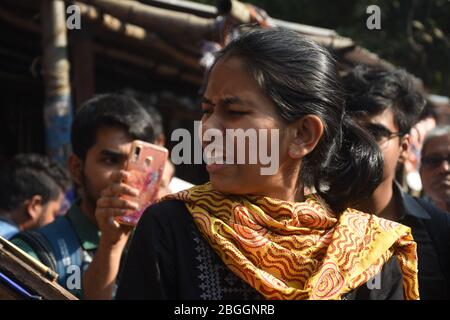 Studenten der Jadavpur Universität mit Aishee Ghosh einen Aufruf zu verurteilen und Widerstand gegen den Faschismus von ABVP und BJP in der Universität Stockfoto