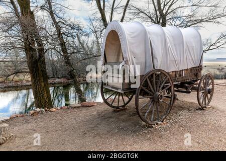 AZ00414-00...ARIZONA - Pionier Wagen in Pipe Springs National Monument. Stockfoto