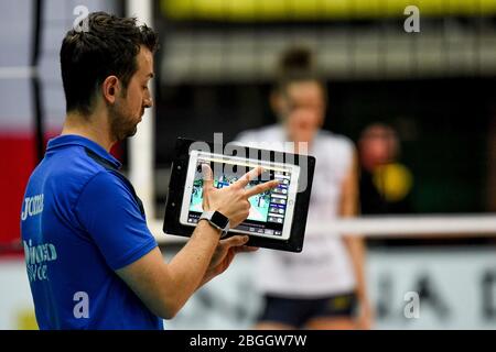 Treviso, Italien. Januar 2020. Treviso, Italien, 01. Januar 2020, Daniele Santarelli (Coach Conegliano) während - - Credit: LM/Ettore Griffoni Credit: Ettore Griffoni/LPS/ZUMA Wire/Alamy Live News Stockfoto