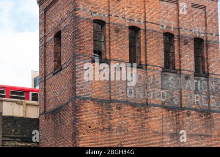 Red Brick Tower in City of London, EC1 Stockfoto