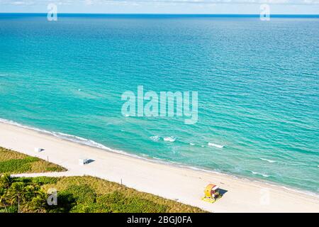 Miami Beach, Florida, North Beach, Coronavirus Covid-19 Pandemiekrise, Wasser im Atlantik, Bürgermeister schloss menschenleere leere öffentliche Strände und Sandküste Stockfoto