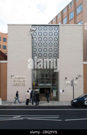 1980er Architektur Ziegelmauerwerk Fassade Elevation 82 92 Whitechapel Road, Shadwell, London E1 1JQ von John Gill Associates Stockfoto