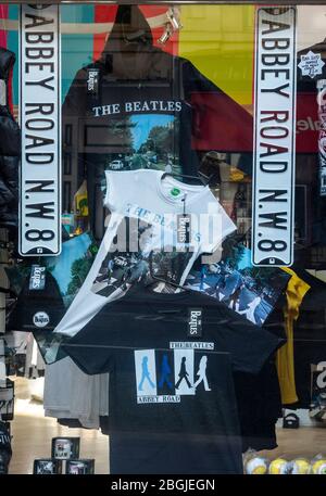 Fanshop auf der Mathew Street in Liverpool Stockfoto