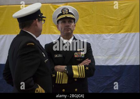 HMCS Toronto erhält Auszeichnung 150220 Stockfoto