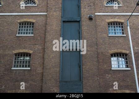 Umgebaute Lagerhäuser Museum of London in Docklands, No. 1 Warehouse, West India Quay, London E14 von Purcell Miller Tritton Architects Stockfoto