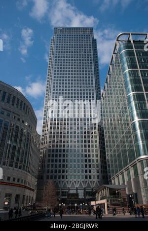 Tower Stainless Steel Architecture 1980er Jahre One Canada Square Canary Wharf, London E14 5AB von Cesar Pelli & Associates Stockfoto