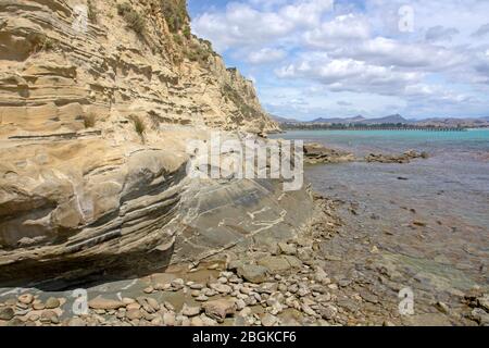 Tolaga Bay und Neuseelands längste Werft Stockfoto