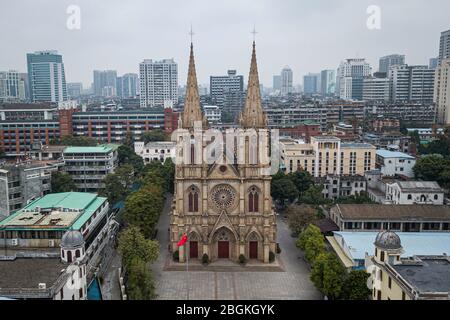 Dieses undatierte Foto zeigt eine Luftaufnahme der Kathedrale des Heiligen Herzens, die Kathedrale des Heiligen Herzens Jesu, die auch als der Stein bekannt ist Stockfoto