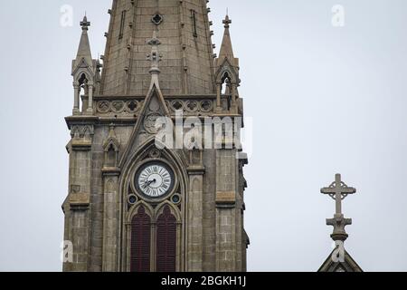 Dieses undatierte Foto zeigt die Herz-Jesu-Kathedrale, richtig die Kathedrale des Herzens Jesu und auch als das Steinhaus von Einheimischen bekannt, Stockfoto