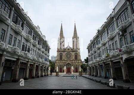Dieses undatierte Foto zeigt die Herz-Jesu-Kathedrale, richtig die Kathedrale des Herzens Jesu und auch als das Steinhaus von Einheimischen bekannt, Stockfoto