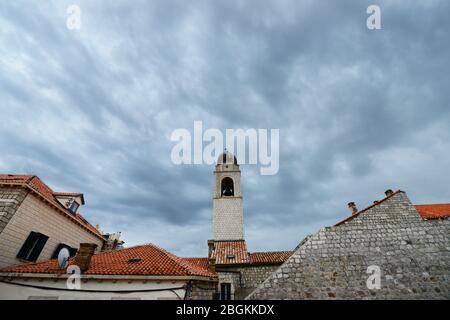 Der Uhrturm in Dubrovnik Stari Grad, Kroatien. Stockfoto