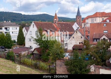 Wissembourg, Frankreich. September 2009. Blick auf die alten Häuser von Wissembourg. Stockfoto