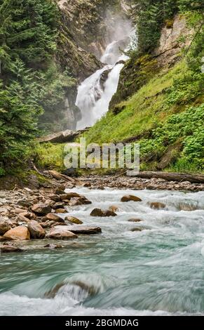 Bear Creek Falls im Glacier National Park, Selkirk Mountains West Kootenay Region, British Columbia, Kanada Stockfoto