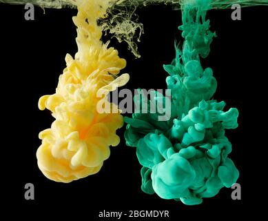 Tinten im Wasser, Farbe abstrakt Explosion Stockfoto