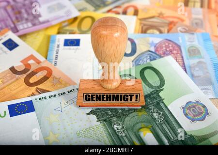 Symbol-Bild Grant, Stempel mit Aufschrift auf Euro-Banknoten, Deutschland Stockfoto