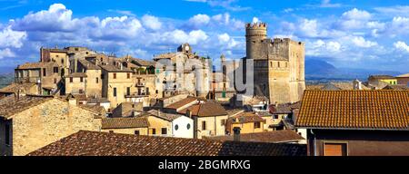 Traditionelle mittelalterliche Dörfer (borgo) und Schlösser von Italien - Nazzano Romano.Latium Region. Stockfoto