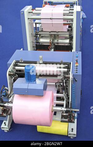 Plastic Bags Produktionsmaschinen in der Fabrik Stockfoto