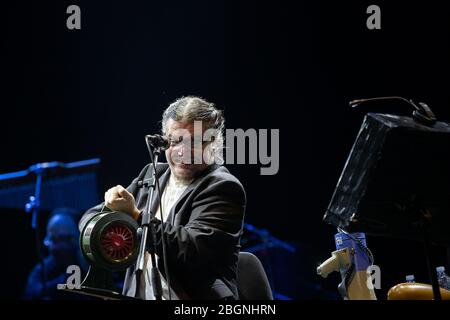 mike patton während Mike Patton - Mondo Cane, Piazza Duomo, prato (po), Italien, 31. August 2019 Stockfoto