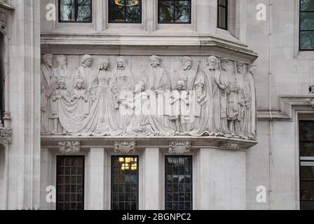 Stone Portland Stone Neo Gothic Architecture The Supreme Court, Little George St, Westminster, London SW1P 3BD von James Gibson Stockfoto