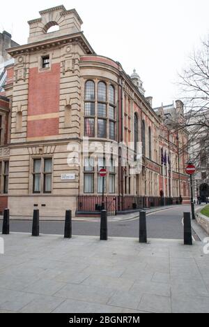 Red Brick Stone Dressings Architecture Parliament Square RICS 12 Great George St, Westminster, London SW1P von Alfred Waterhouse Stockfoto