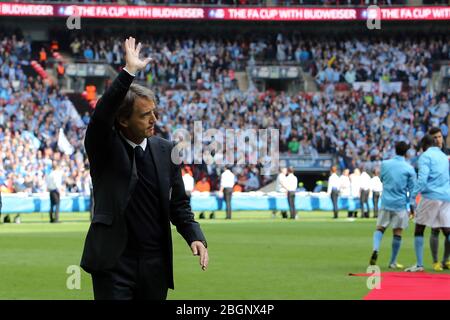 LONDON, ENGLAND Manchester City Manager Roberto Mancini vor dem FA Cup mit Budweiser Final Match zwischen Manchester City und Wigan Athletic im Wembley Stadium in London am Samstag, den 11. Mai 2013. (Quelle: MI News) Stockfoto
