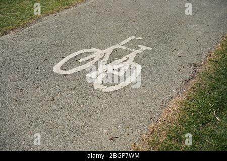 Radweg in Phoenix Park, Dublin City, Irland. Stockfoto