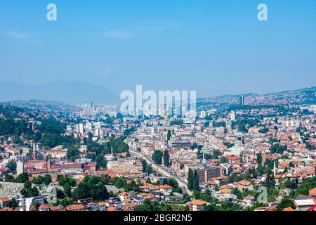 Arial Blick auf die Stadt Sarajevo Stockfoto