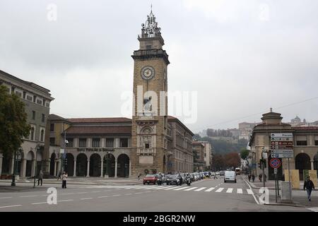 Bergamo, Lombardei, Italien- 23. September 2019: Porta Nuova(früher Barriera delle Grazie)erbaut im neoklassizistischen Stil im Jahr 1837, Architekt Giuseppe Cusi Stockfoto