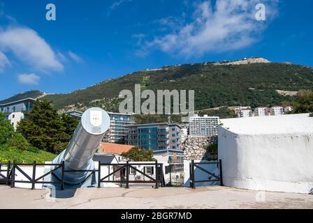 Die 100 Tonnen Kanone bei der Napier of Magdala Battery in Gibraltar Stockfoto