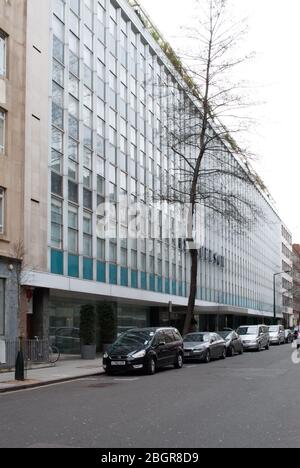 Modernistische Architektur Glas 1950er Architektur Sanderson Hotel, 54 Berners Street, Westminster, London von Jeff Holroyd von Slater Uren Architects Stockfoto