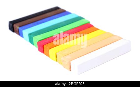 Bunte Kreidepastelle isoliert auf weiß Stockfoto