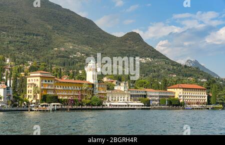 GARDONE RIVIERA, ITALIEN - September 2018: Das Grand Hotel Gardone in Gardone Riviera am Gardasee. Stockfoto