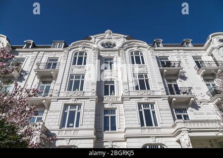 Jugendstil-Fassade des Hamburger Wohnhauses Stockfoto