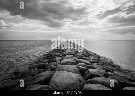 Parnu-Anlegestelle Stockfoto