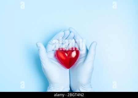 Konzept Arzt zur Behandlung und Pflege von Patienten mit Herz oder über Herzerkrankungen. Stockfoto