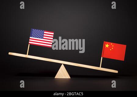 Kampf um Führung und wirtschaftlichen Einfluss in der Welt zwischen China und den Vereinigten Staaten Stockfoto