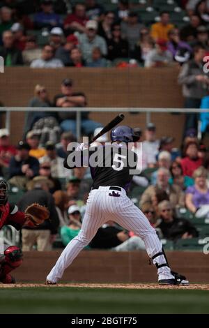 Carlos Gonzalez der Rockies, Trainieren im Frühjahr 2013 in Sports Complex Salt River Felder an der Talking Stick in Arizona. 24. Februar 2013. (© NorteP Stockfoto