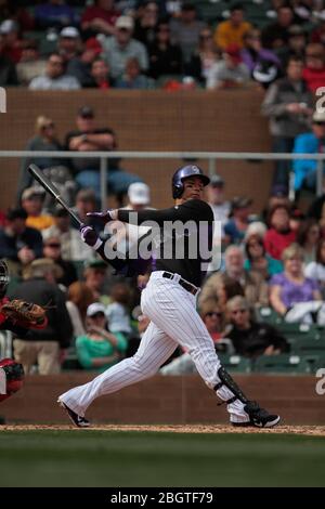 Carlos Gonzalez der Rockies, Trainieren im Frühjahr 2013 in Sports Complex Salt River Felder an der Talking Stick in Arizona. 24. Februar 2013. (© NorteP Stockfoto
