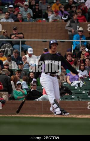 Carlos Gonzalez der Rockies, Trainieren im Frühjahr 2013 in Sports Complex Salt River Felder an der Talking Stick in Arizona. 24. Februar 2013. (© NorteP Stockfoto