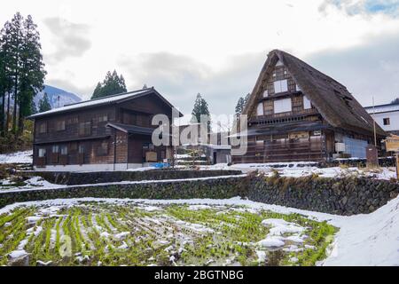 Ainokura in der Region Gokayama, wurde im Dezember 1995 in das Weltkulturerbe aufgenommen, haben 20 gassho-Stil Häuser bekannt als minka, die meisten waren Stockfoto