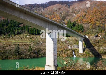 Ainokura in der Region Gokayama, wurde im Dezember 1995 in das Weltkulturerbe aufgenommen, haben 20 gassho-Stil Häuser bekannt als minka, die meisten waren Stockfoto