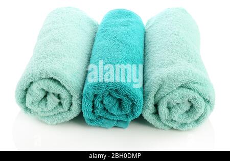 Wunderschöne Handtücher isoliert auf weiß Stockfoto