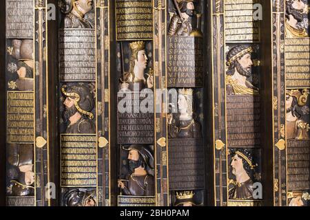 Mittelalterliche Decke im Museo Casa de Los Tiros, Granada. Andalusien, Spanien Stockfoto